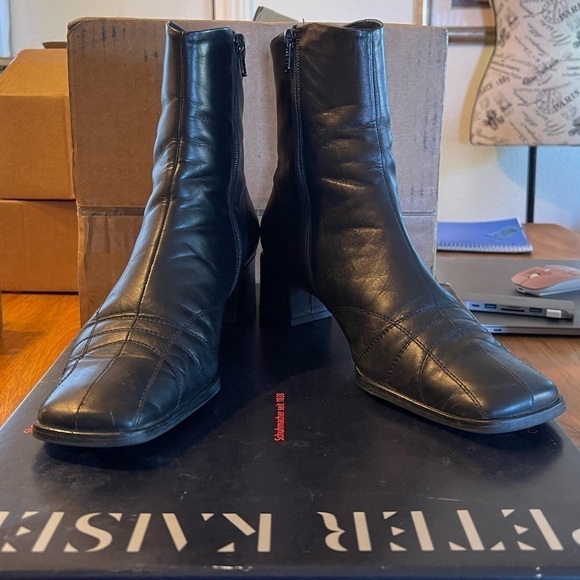IOB -Peter Kaiser Black Caprillo Square toed boots. Size 8.5 GUC - Picture 1 of 11